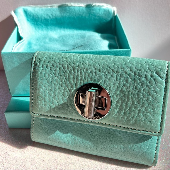 Tiffany & Co. Leather Cardholder/Wallet (AS IS) | Tiffany Blue 🩵 - Picture 3 of 15